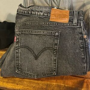 Levi’s Wedgie